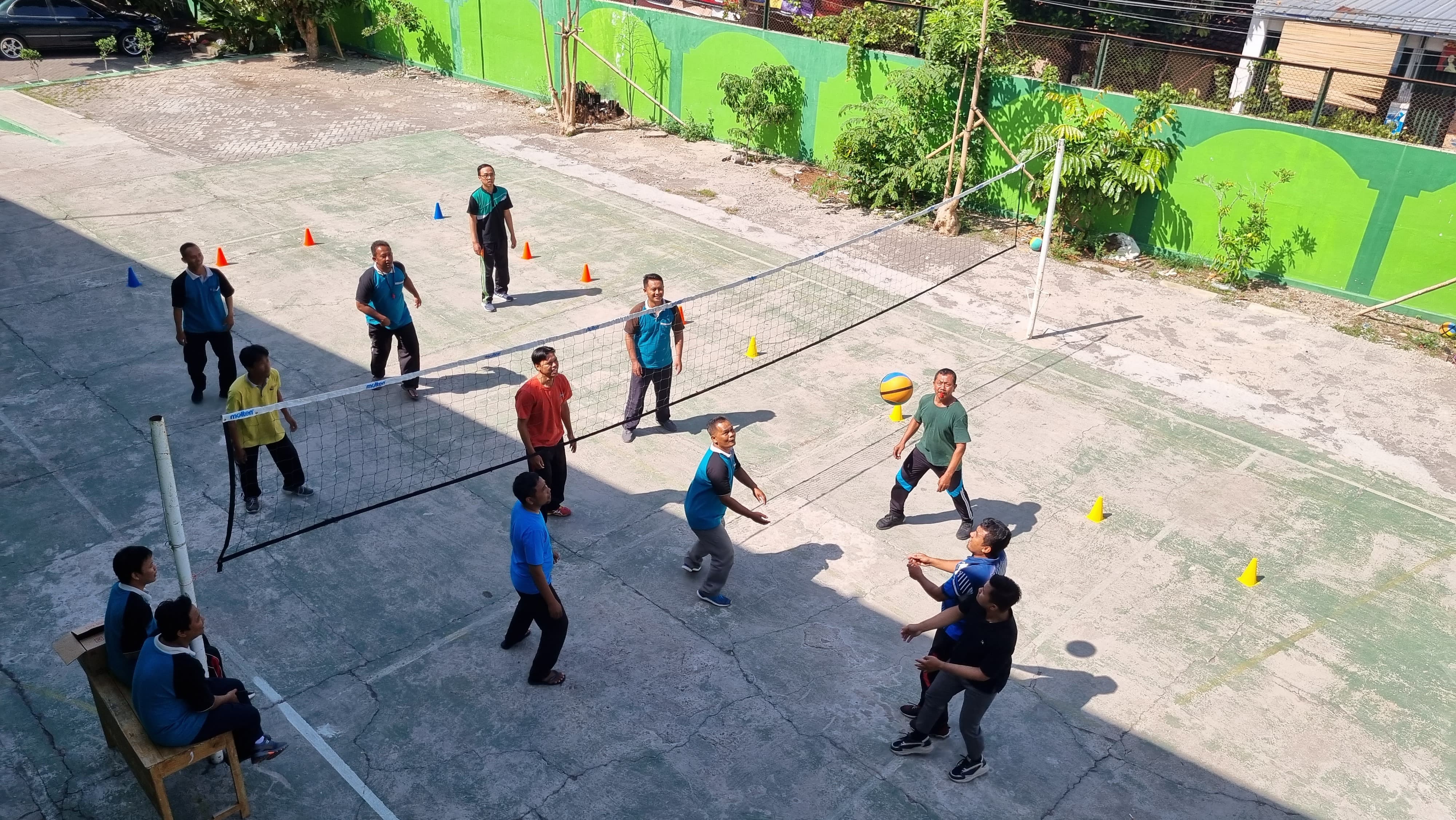 Tingkatkan Keakraban Mtsn Yogyakarta Adakan Lomba Voli Antarguru Dan