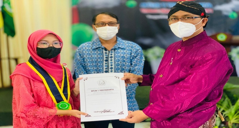 MTsN 1 Yogyakarta Wisuda Peserta Didik Berprestasi