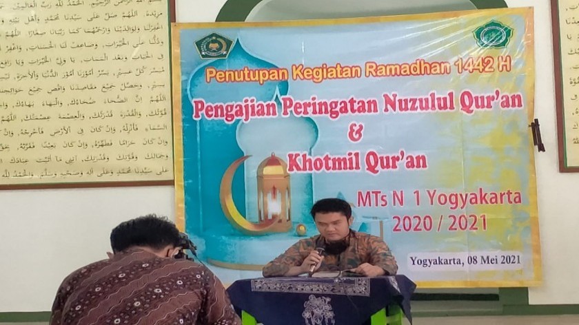 MTsN 1 Yogyakarta Tutup Kegiatan Ramadan dengan Khotmil Qur’an