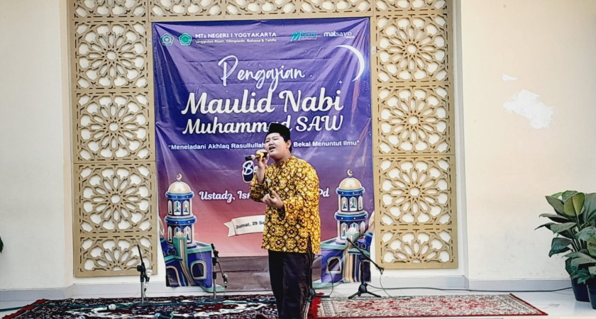 Penampilan Azzam Fadhilah Sang Pendongeng dan Dai Cilik MTsN 1 Yogyakarta Meriahkan Peringatan Maulid Nabi SAW