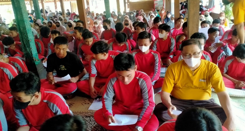 Siap Sukses, Siswa MTsN 1 Yogykarta Ikuti SMT Bersama Kampung Flory