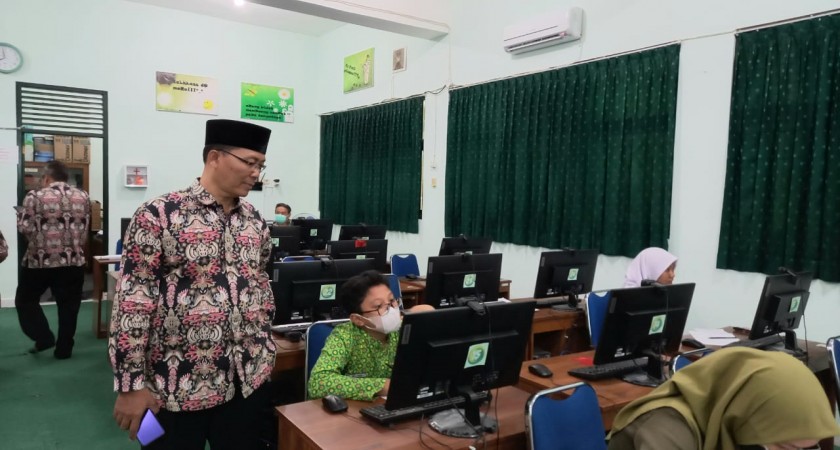 Mantabkan Persiapan KSM, 6 Siswa MTsN 1 Yogyakarta Ikuti Simulasi di MAN 1 Yogyakarta