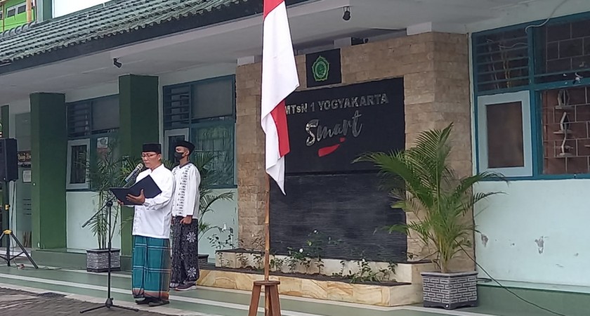 Beragam Acara, Warnai Gebyar Hari Santri 2022 di MTsN 1 Yogyakarta