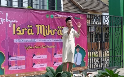 Adu Bakat Finalis Lomba Peringatan Isra Mikraj MTsN 1 Yogyakarta