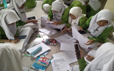 Tutor Teman Sebaya Jadi Trik Siswa Kelas IX MTsN 1 Yogyakarta Siapkan Diri Ikuti PPASPD Tahap 3