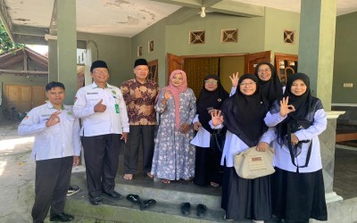 Anjangsana Milad Ke-48 MTsN 1 Yogyakarta: Menguatkan Silaturahmi dan Menghargai Jasa Guru