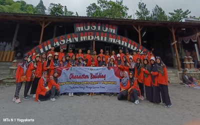Keseruan Rapat Kerja Hari ke-2 MTs Negeri 1 Yogyakarta, Laksanakan Character Building Lava Tour Merapi