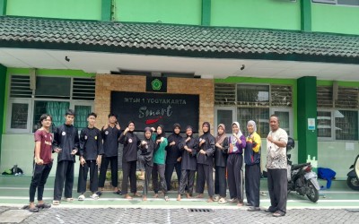 Sejumlah 16 Siswa MTsN 1 Yogyakarta Ikuti Kejuaraan Pencak Silat Kota Yogyakarta